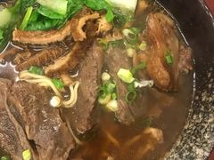 -尊品原汁牛肉面