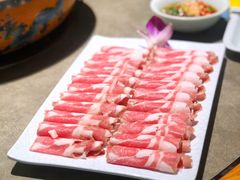 精品上脑羊肉-贰重天冰煮羊自助火锅(东坝店)