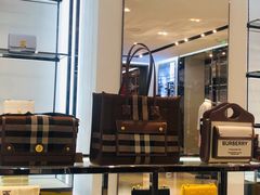 -BURBERRY(上海港汇恒隆广场店)