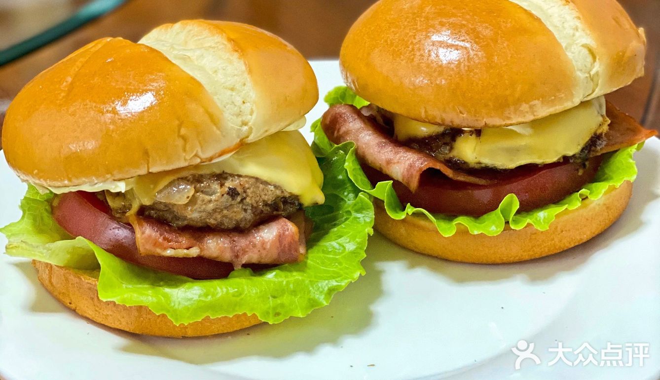 手工自制美式牛肉培根汉堡🍔🍴