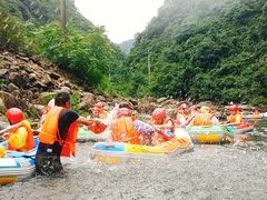 -安吉龙王山峡谷漂流