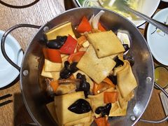 -自游人·美食一楼