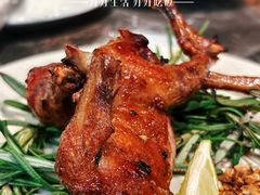 炭火鸽子-LESCEDARS Brasserie Bistro香柏树