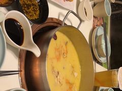 -洪氏嗨捞·猪肚鸡火锅(阳光天地店)