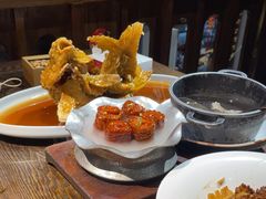 -魁盛居百年鲁菜馆(县西巷店)