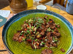 -老滇山寨•云南特色菜•地方菜•民族风情歌舞表演(金碧店)