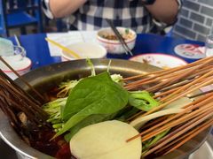 -牛华周记麻辣烫起源店