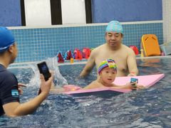 -龙格亲子游泳·水育早教运动中心(绿城店)