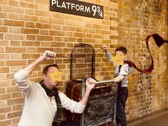 -九又四分之三站台哈利波特商店