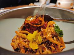 敲糖棒棒鸡-辛香汇·现炒川菜(淮海路百盛店)