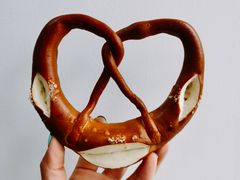 -Dough&Joe团憩(瑞虹天地月亮湾店)