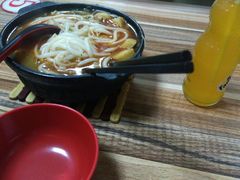 -三品阁过桥米线(万达店)