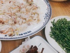 乳鸽-德胜轩正宗顺德菜(宝安沙井会展中心店)