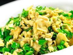 尖椒炒蛋-白天鹅家宴·东北菜