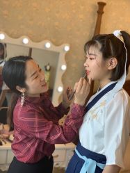 -Eling伊林彩妆·化妆培训(河西奥体店)