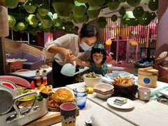 -水桶王国主题餐厅·聚会·生日派对·亲子活动·家庭套餐(亚龙湾希尔顿店)