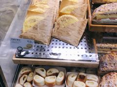 -巴黎贝甜(大宁国际商业广场店)