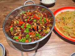 -泥糊破店小酒馆·团建聚餐(南京西路店)