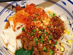 陕西biangbiang面-秦䩊会·陕西biangbiang面(畹町路店)
