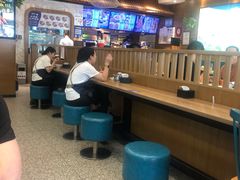 大堂-西部马华清真兰州牛肉面·烧烤夜市(三里河店)