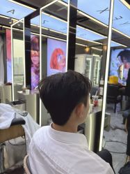 -藤野造型烫发染发