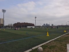 -Riverside河畔少儿足球培训(前滩店)