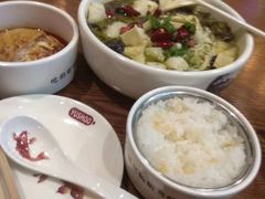 -渝是乎川渝小炒(新世界百货望京店)