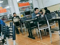 大堂-春雨羊汤店(广开四马路总店)