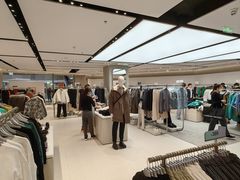 -URBAN REVIVO(七宝领展广场店)