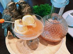 -Chom Cafe and Restaurant
