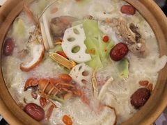-聚汇三少·龙虾·中餐厅(莫邪路新天地店)