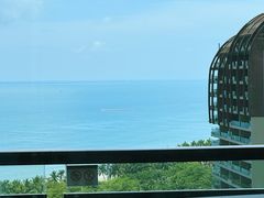 -三亚湾海居铂尔曼度假酒店