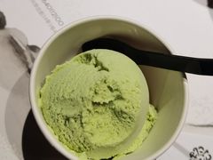 -枝魯枝魯自助料理
