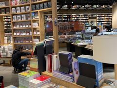 -覔书店(壹方城店)