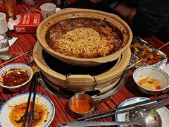 -沙胆彪炭炉牛杂煲(上海日月光广场店)