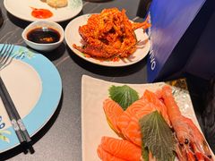 -雍容荟帝王蟹活龙虾展台自助(IFS黑金店)