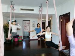 -Yvon yoga 瑜伽·精准体态管理中心
