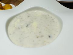 奶油蘑菇汤-清真·艾美可餐厅(大悦汇店)