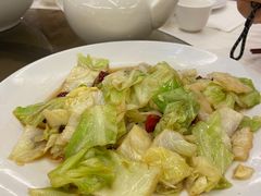 炝炒包菜-新加坡宏仁堂御膳厅