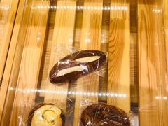 -yeast面包店