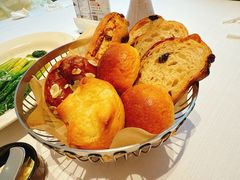 圣彼得堡面包筐-马克西姆俄罗斯餐厅(通亚街店)