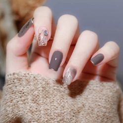 -爱美睫美甲会馆
