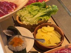 -左庭右院鲜牛肉火锅(金山万达店)