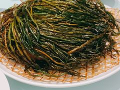 葱烤鸦片鱼头-新吉士·上海菜(浦东LCM置汇旭辉店)