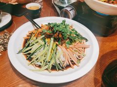 老滇凉米线-老滇山寨•云南特色菜•地方菜•民族风情歌舞表演(金碧店)