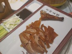 老北京挂炉烤鸭-松沪名灶·豆浆鱼头·新上海菜(飞航吾悦广场店)