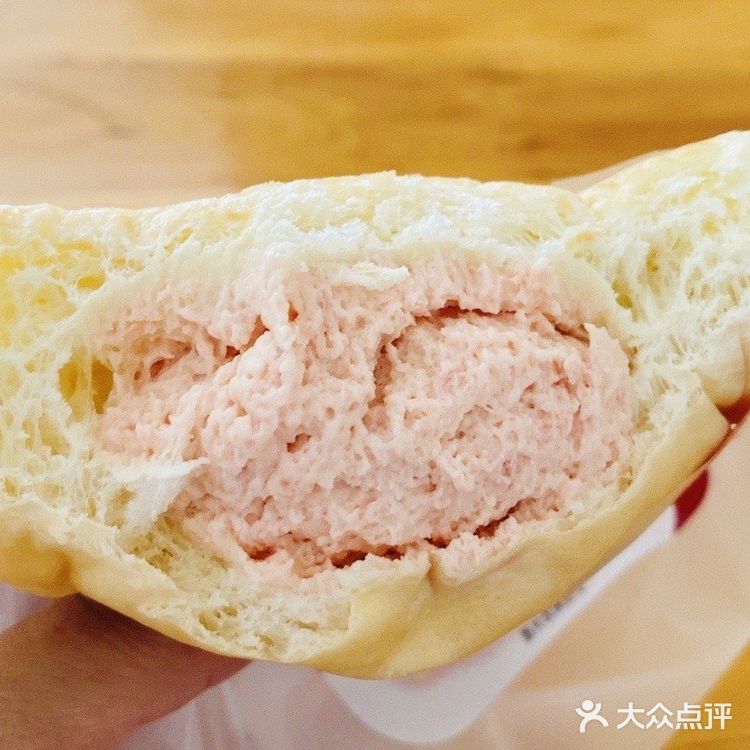 越越の分享 | 711也有冰面包啦～[调皮]