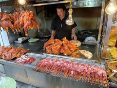 -艾力江和田馕坑烤肉店