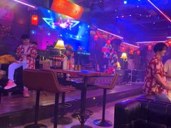 -喜鹊音乐酒馆(西街店)