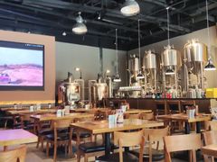 -HUZI虎滋精酿餐吧(京西大悦城店)
